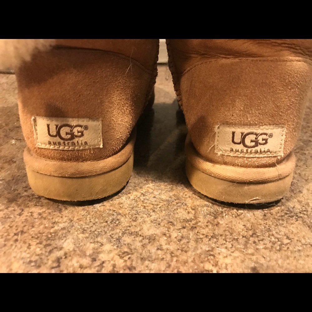 Ugg Bailey Button - image 6